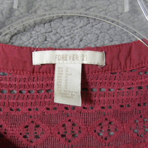Forever 21 lace flared 3/4 sleeves blouse size small with cami insert - Picture 5 of 5